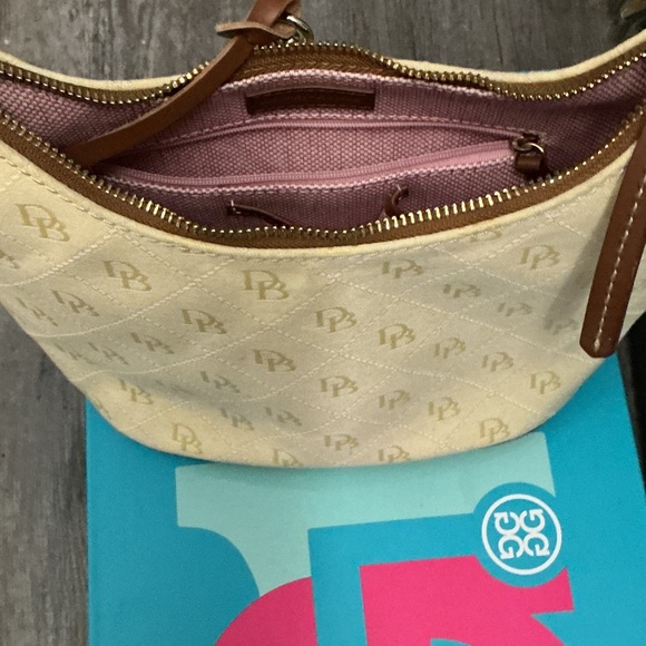 Dooney & Bourke Tan and Brown Hobo Bag NWT - Picture 4 of 4